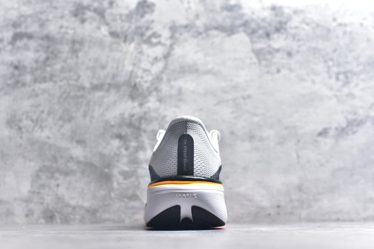 Nike Pegasus 42 Low-Top Running & Training Shoes | EU 36-45