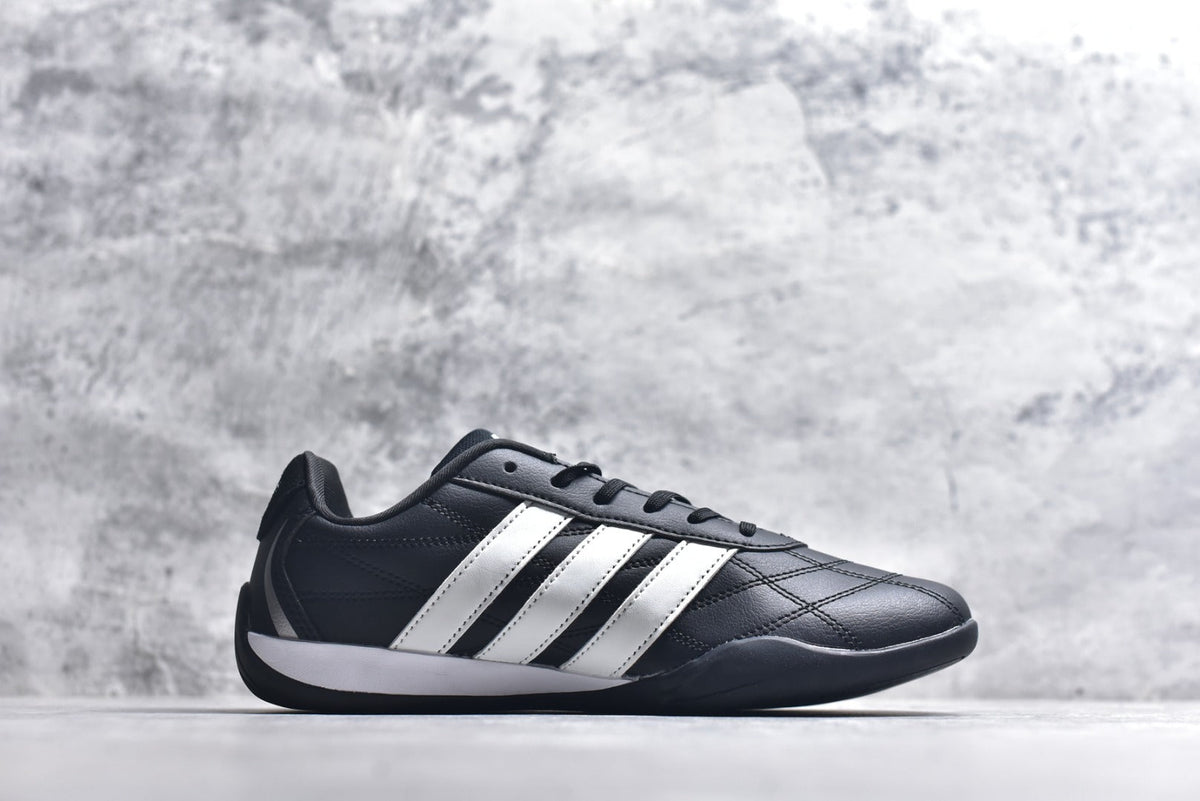 Adidas Adipista Trainers | Non-Slip & Durable Casual Shoes | EU 36-45
