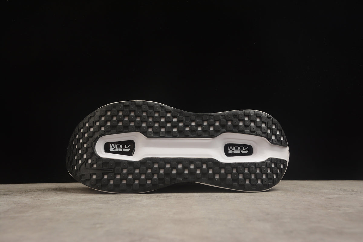 Nike Vomero 18 Running Shoes | Premium Cushioning | EU 36-45