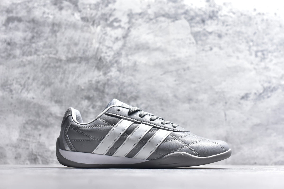 Adidas Adipista Trainers | Non-Slip & Durable Casual Shoes | EU 36-45