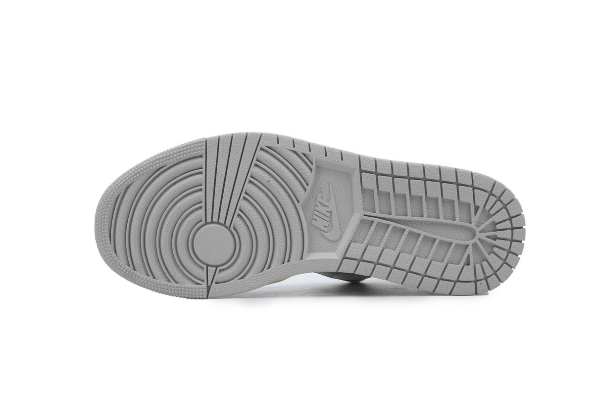 Nike Air Jordan 1 Retro Low Low-Top Sneakers