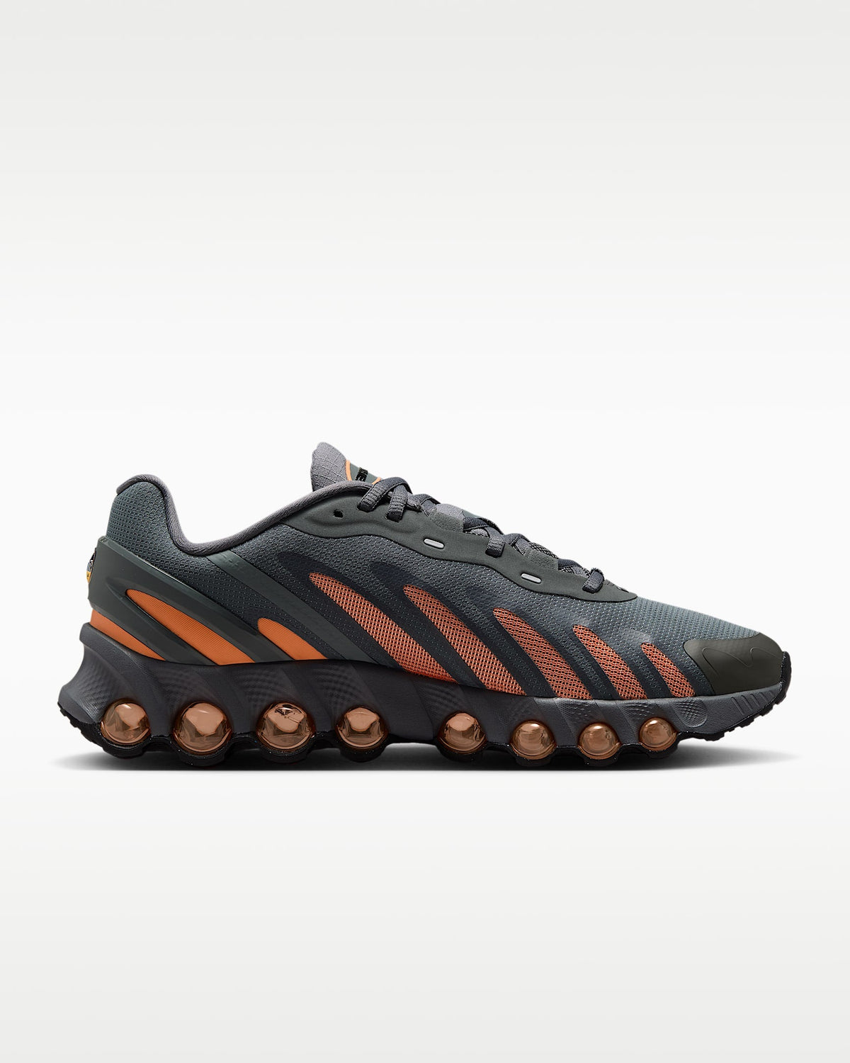 Nike Air Max DN Roam – Grey / Orange Mesh Athletic Sneakers
