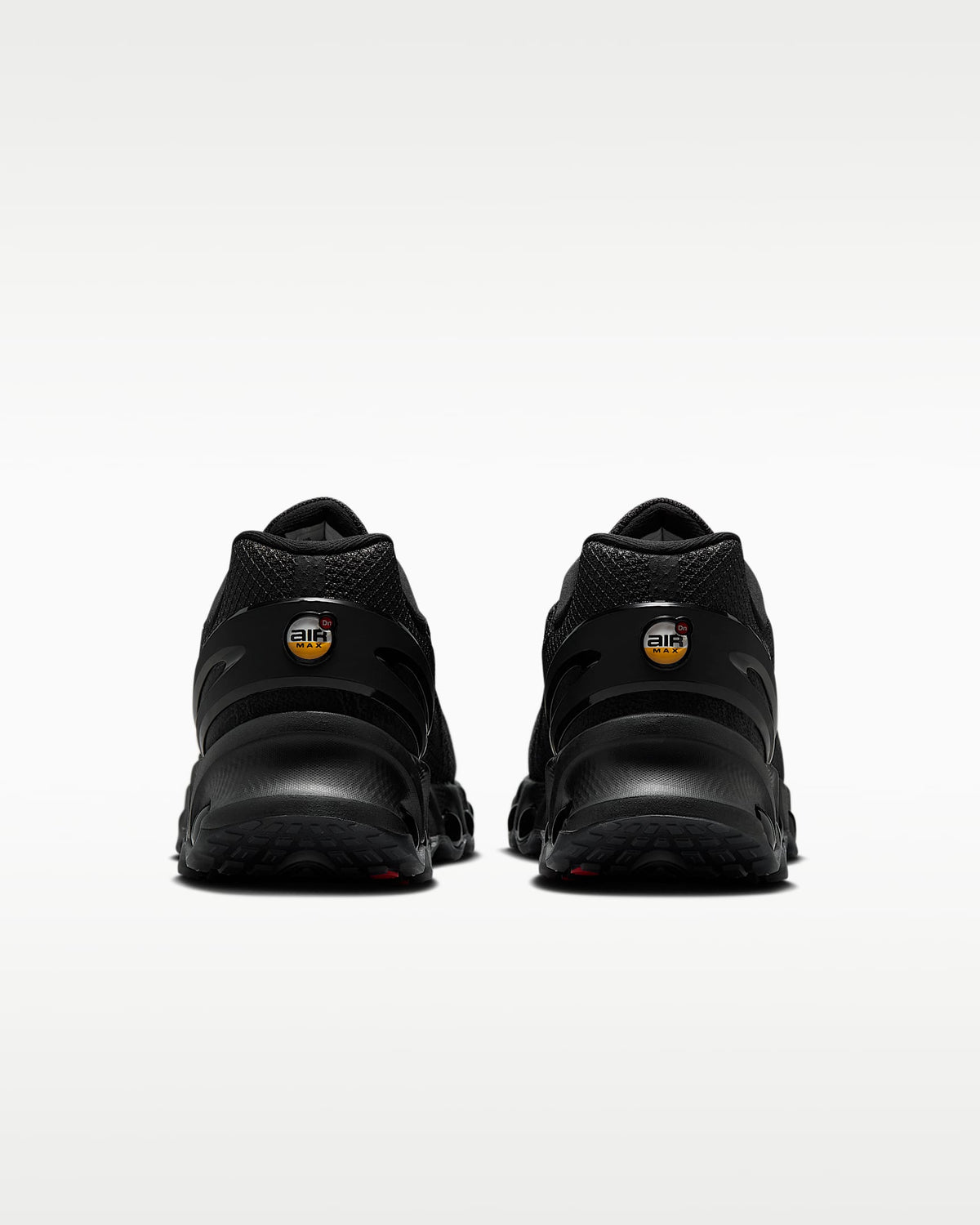 Nike Air Max DN – Triple Black Sneaker