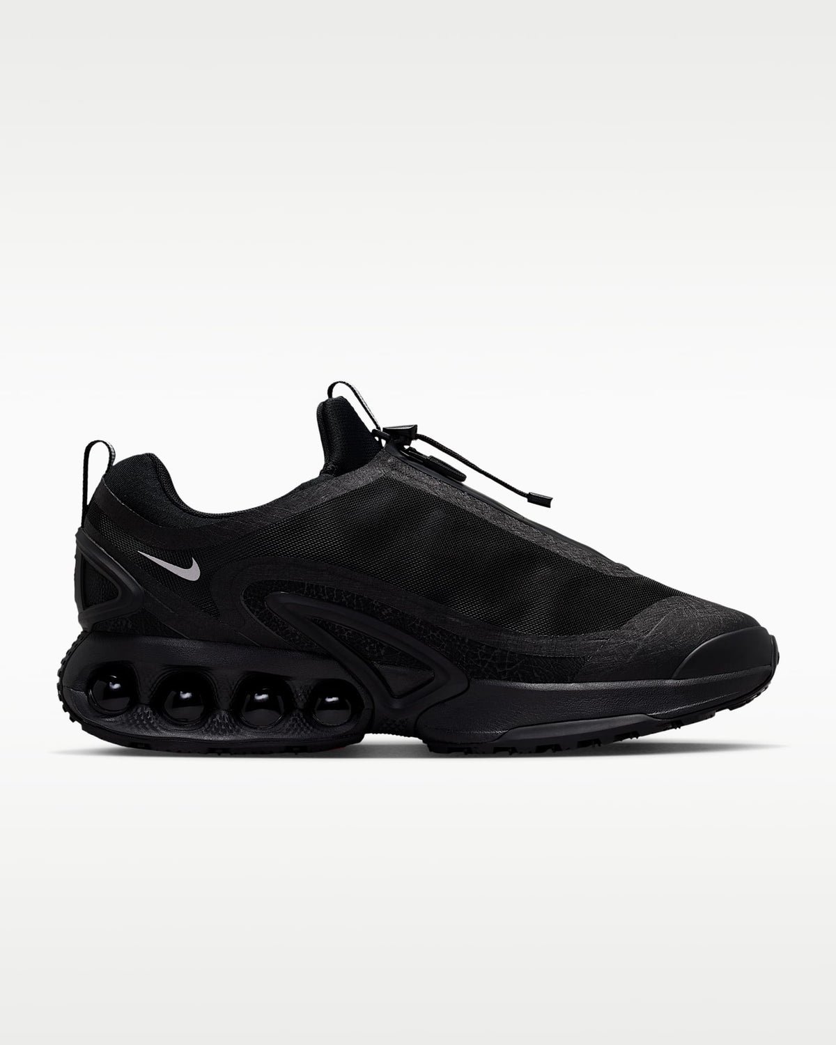 Nike Air Max DN Roam – Black Mesh Athletic Sneakers