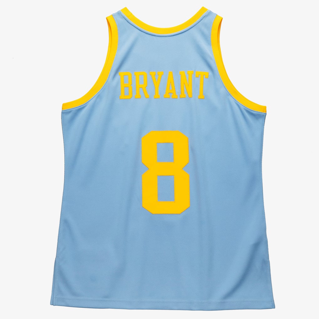 Mitchell & Ness Kobe Bryant #8 Los Angeles Lakers 2001-02 Hardwood Classics Authentic Jersey