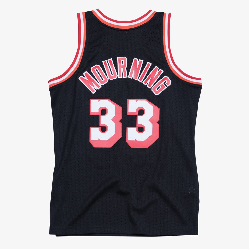 Nike nba store Mitchell & Ness Miami Heat Alonzo Mourning #33 Hardwood Classics 1996-97 Swingman Jersey – Black basketball jerseys