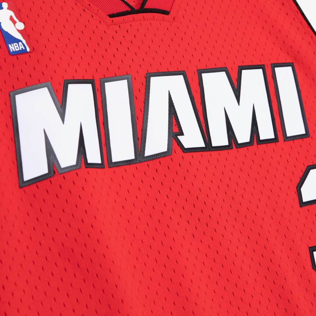 Nike nba store Mitchell & Ness Miami Heat Dwyane Wade #3 Hardwood Classics 2005-06 Swingman Jersey – Red basketball jerseys