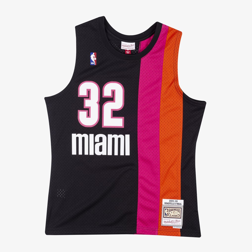 Nike nba store Mitchell & Ness Miami Heat Shaquille O'Neal #32 Hardwood Classics 2005-06 Swingman Jersey – Black basketball jerseys
