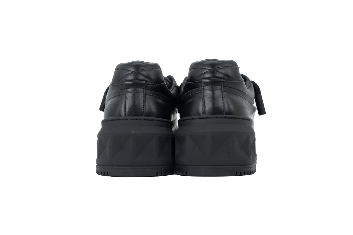 Valentino Garavani One Stud XL Sneakers
